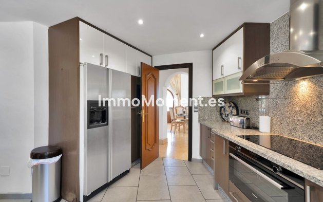 Bestaande woning - Vrijstaande villa - Marbella - Hacienda Las Chapas