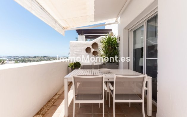 Resale - Apartment - Marbella - Nueva Andalucía