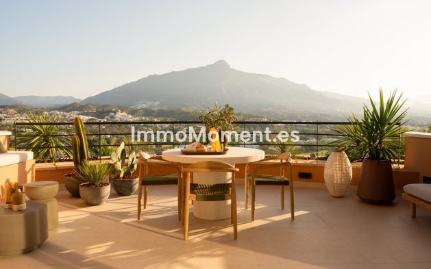 Resale - Apartment - Marbella - Nueva Andalucía