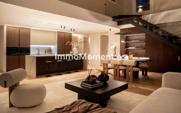 Resale - Apartment - Marbella - Nueva Andalucía