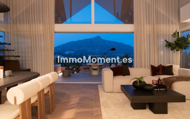 Resale - Apartment - Marbella - Nueva Andalucía