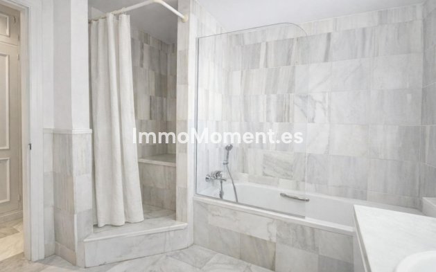 Reventa - Apartamento - Estepona  - Selwo