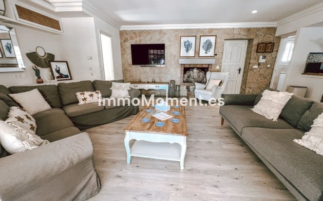 Reventa - Villa independiente - Marbella - Nueva Andalucía