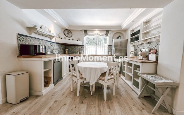 Reventa - Villa independiente - Marbella - Nueva Andalucía
