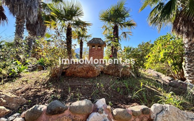 Bestaande woning - Vrijstaande villa - Estepona  - Estepona Centro