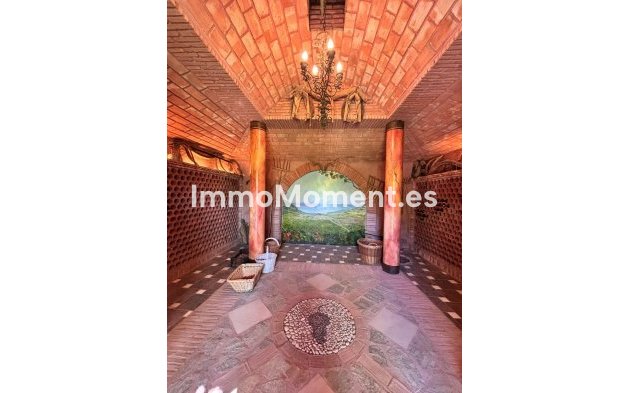 Bestaande woning - Vrijstaande villa - Estepona  - Estepona Centro