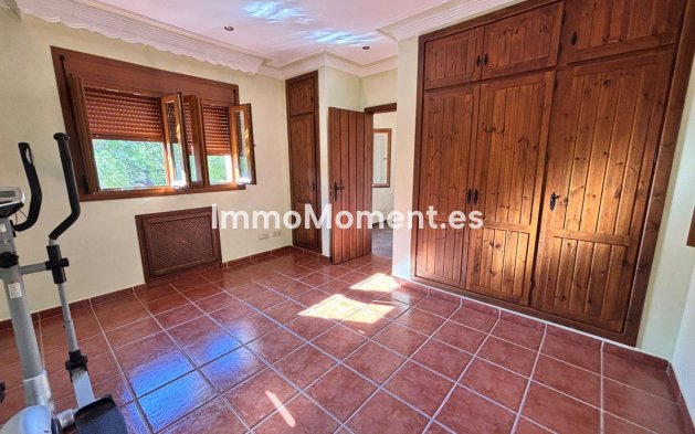 Bestaande woning - Vrijstaande villa - Estepona  - Estepona Centro