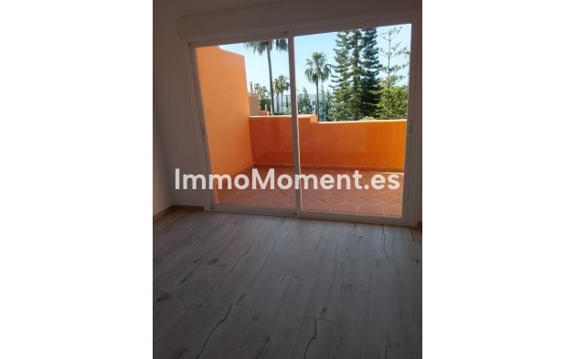 Reventa - Villa independiente - El Paraiso - New Golden Mile