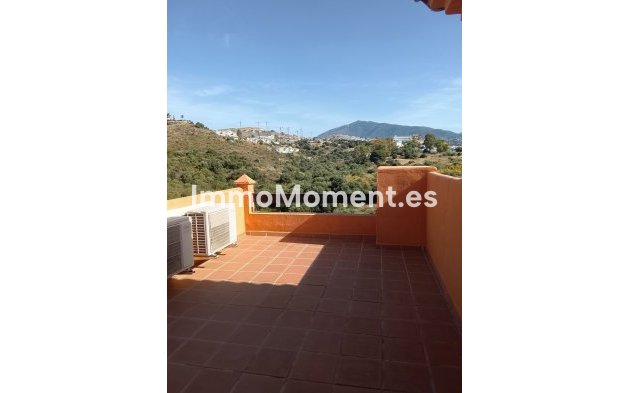 Reventa - Villa independiente - El Paraiso - New Golden Mile
