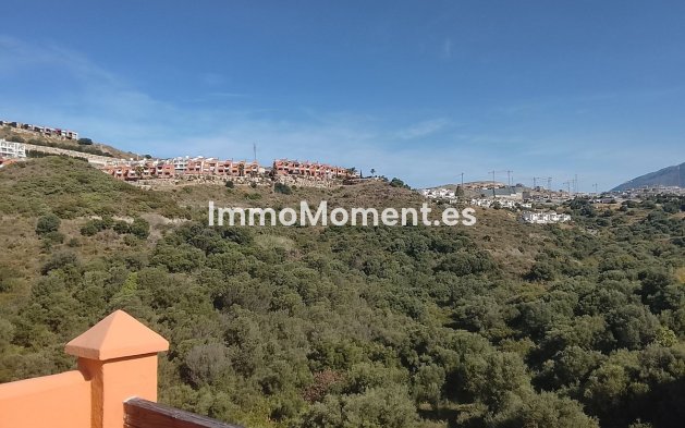 Reventa - Villa independiente - El Paraiso - New Golden Mile