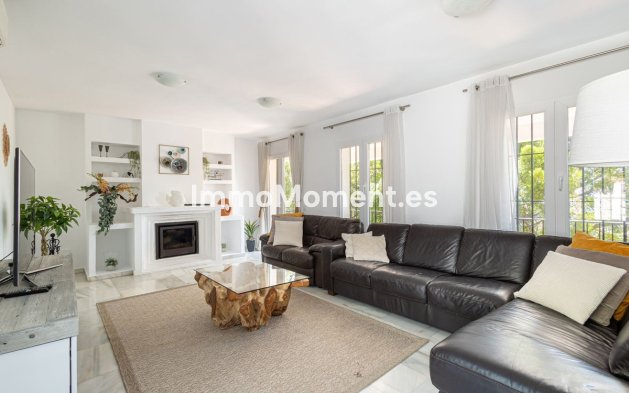 Reventa - Villa independiente - Estepona  - Estepona Centro