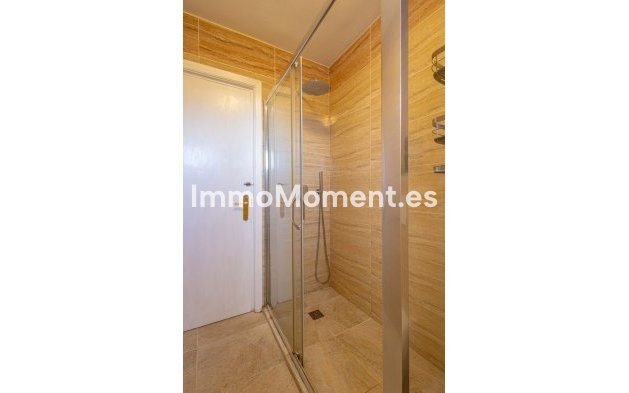 Reventa - Villa independiente - Estepona  - Estepona Centro