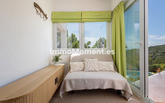 Reventa - Villa independiente - Estepona  - Estepona Centro