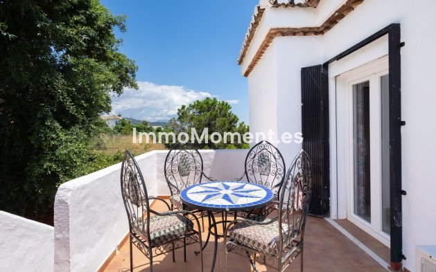 Reventa - Villa independiente - Estepona  - Estepona Centro