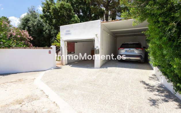 Reventa - Villa independiente - Estepona  - Estepona Centro