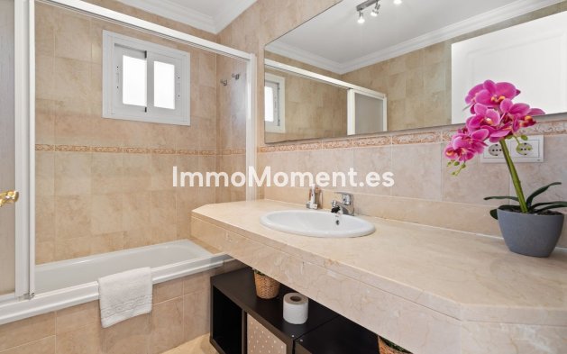 Revente - Appartement - Estepona  - Estepona Centro