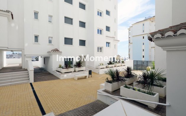Wiederverkauf - Wohnung - Estepona  - Estepona Centro