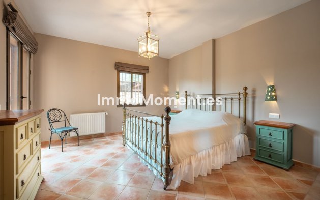 Reventa - Villa independiente - Interior  - Monda