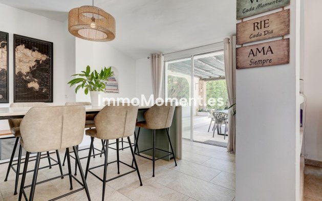 Reventa - Villa independiente - Mijas - Calahonda