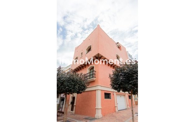 Bestaande woning - Rijtjeshuis - Estepona  - Estepona Centro
