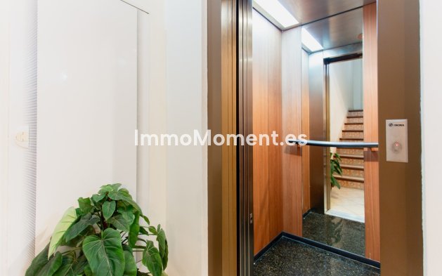 Bestaande woning - Rijtjeshuis - Estepona  - Estepona Centro