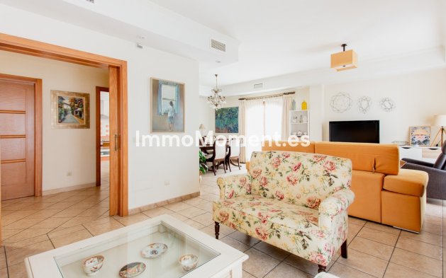 Bestaande woning - Rijtjeshuis - Estepona  - Estepona Centro