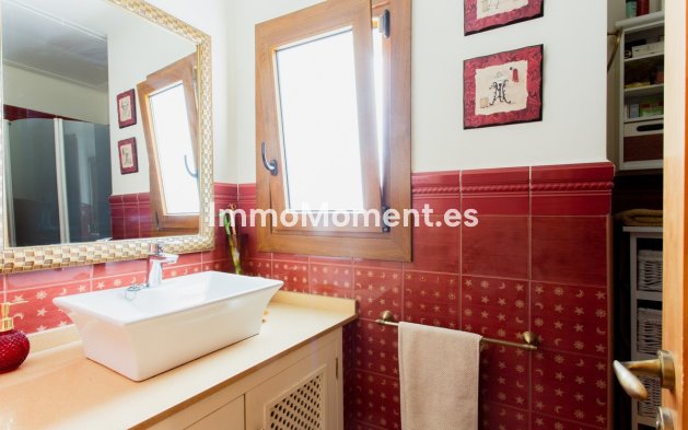 Bestaande woning - Rijtjeshuis - Estepona  - Estepona Centro