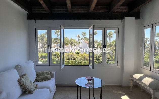 Reventa - Apartamento - Estepona  - Costalita