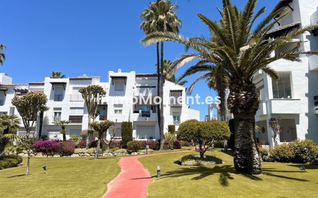 Reventa - Apartamento - Estepona  - Costalita