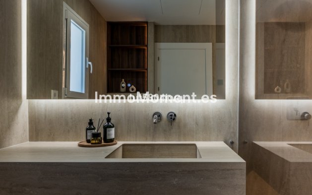 Wiederverkauf - Wohnung - Marbella - Nueva Andalucía