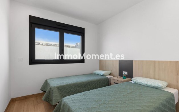 Resale - Apartment - Torrevieja - Torrevieja Centro