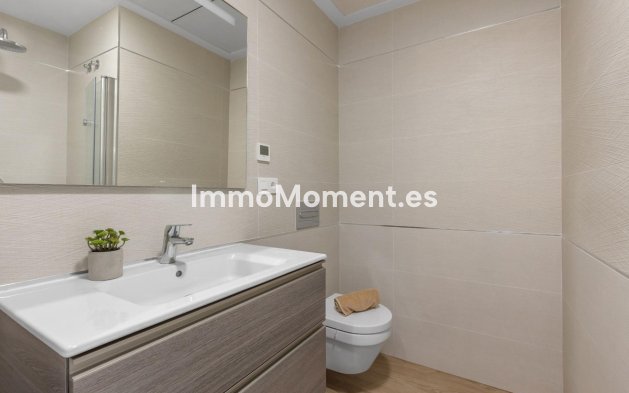 Resale - Apartment - Torrevieja - Torrevieja Centro
