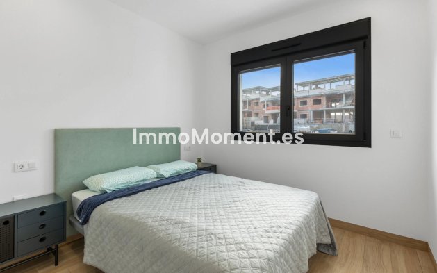 Resale - Apartment - Torrevieja - Torrevieja Centro