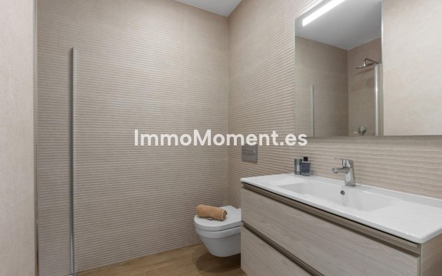 Resale - Apartment - Torrevieja - Torrevieja Centro