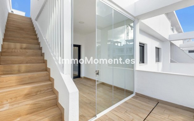 Resale - Apartment - Torrevieja - Torrevieja Centro