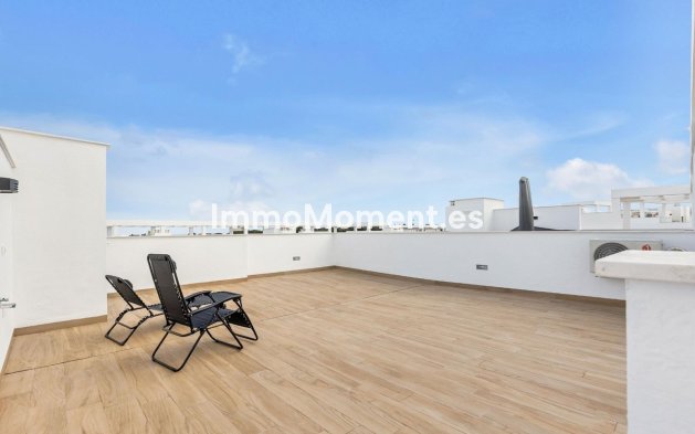 Resale - Apartment - Torrevieja - Torrevieja Centro