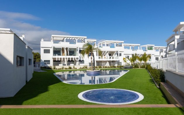 Resale - Apartment - Torrevieja - Torrevieja Centro