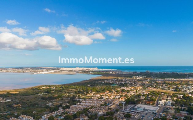 Resale - Apartment - Torrevieja - Torrevieja Centro