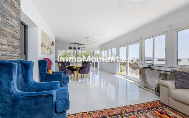 Resale - Detached villa - Inland  - Coín