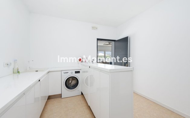 Resale - Detached villa - Inland  - Coín