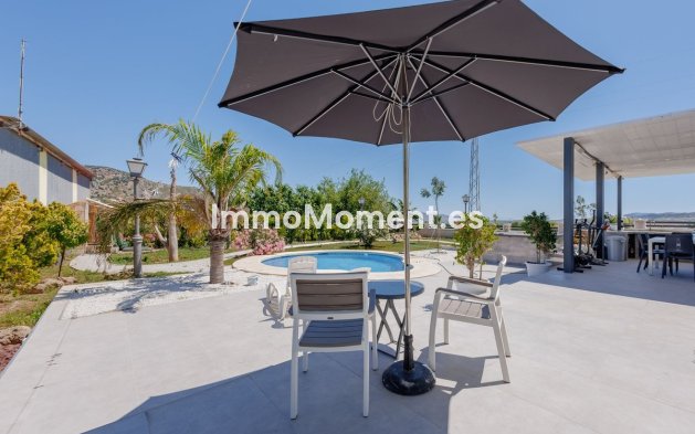 Resale - Detached villa - Inland  - Coín