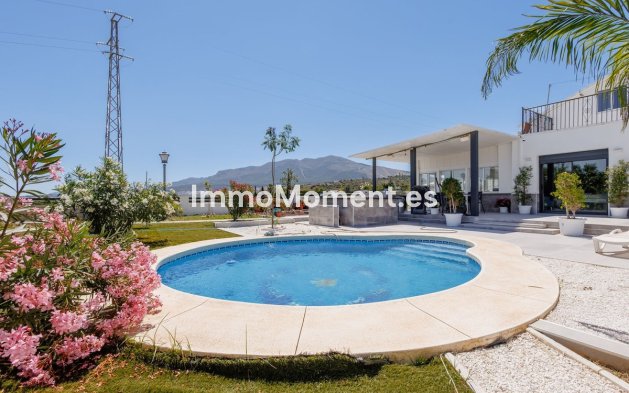 Resale - Detached villa - Inland  - Coín