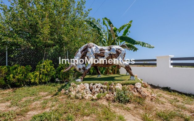 Resale - Detached villa - Inland  - Coín
