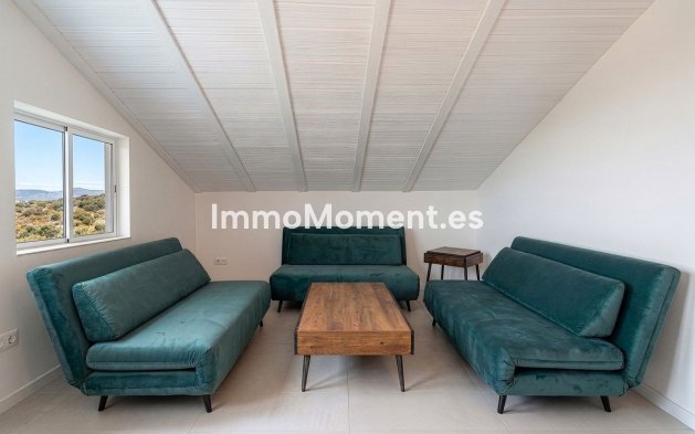 Resale - Detached villa - Inland  - Coín