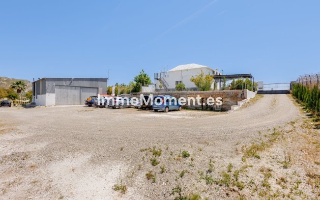 Resale - Detached villa - Inland  - Coín