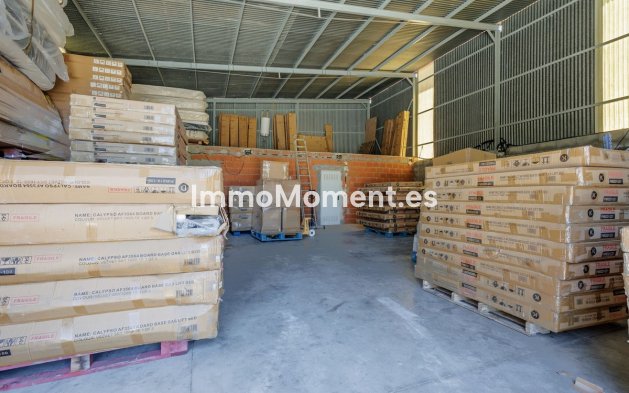 Resale - Detached villa - Inland  - Coín