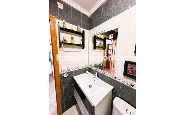 Resale - Apartment - Mijas - La Cala de Mijas