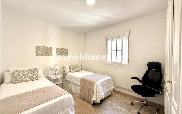 Wiederverkauf - Wohnung - Estepona  - Estepona Centro