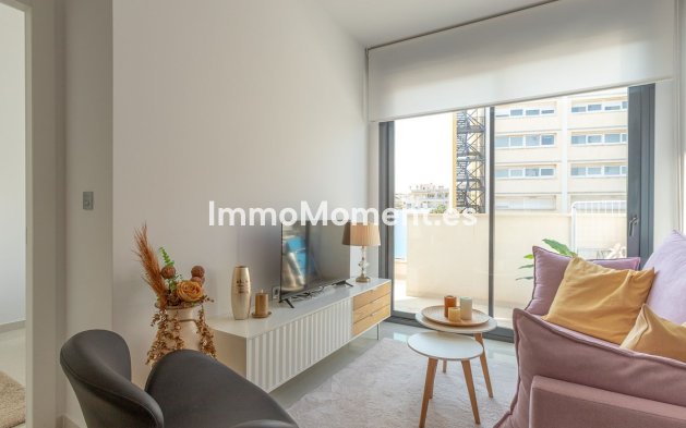 Resale - Apartment - Torrevieja - Torrevieja Centro