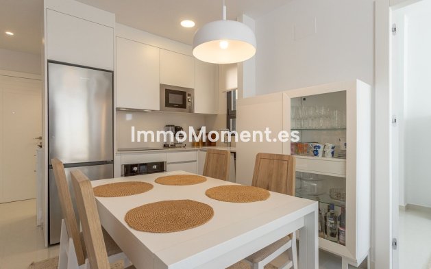 Resale - Apartment - Torrevieja - Torrevieja Centro